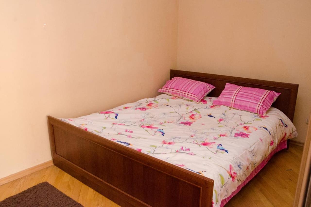 לבוב Svobody Avenue Apartment מראה חיצוני תמונה